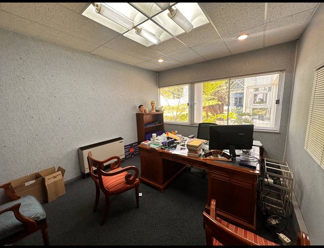 1,165M² BUILDING FOR SALE IN PARKTOWN